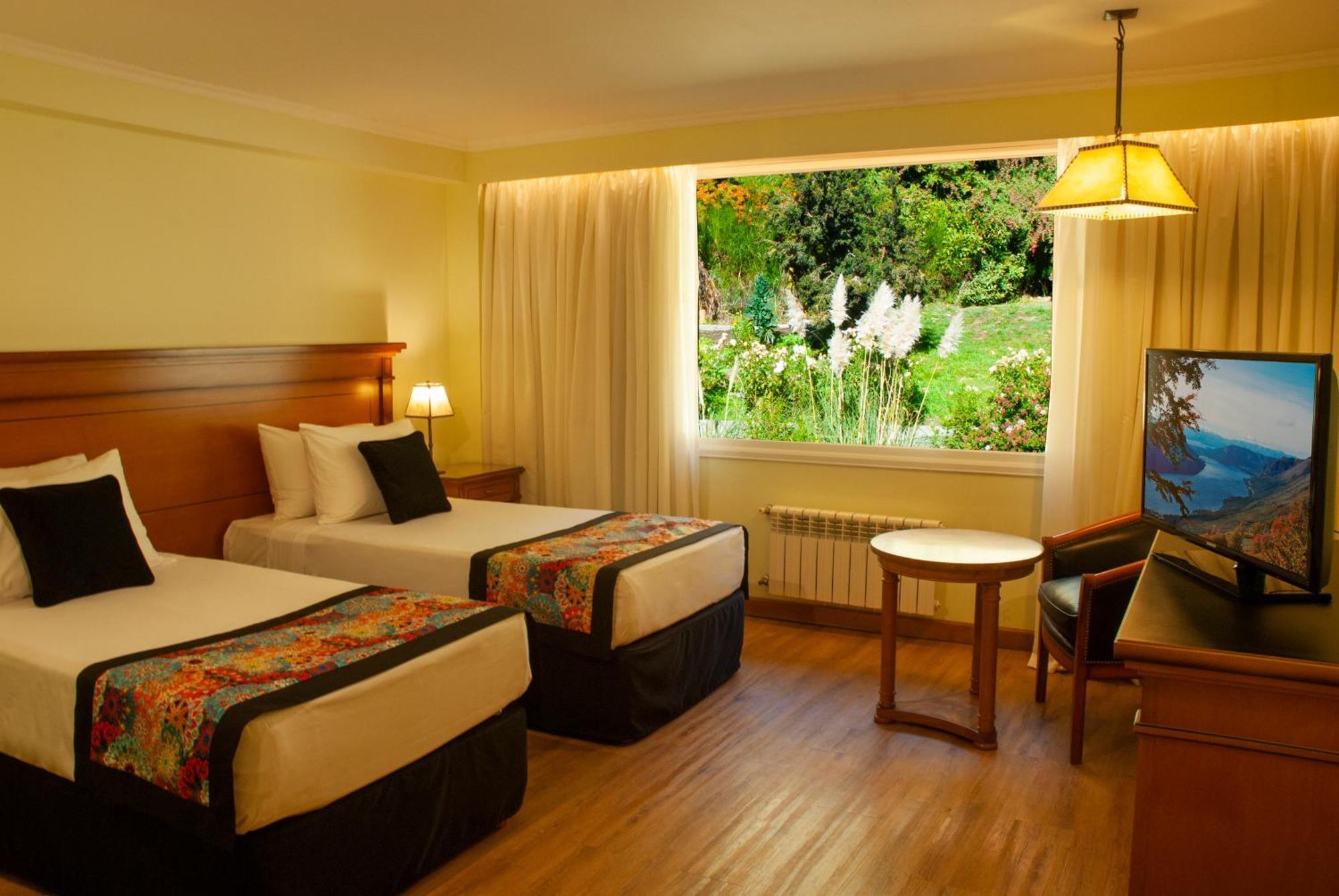 Huinid Bustillo Hotel & Spa Сан Карлос де Барилоче Стая снимка